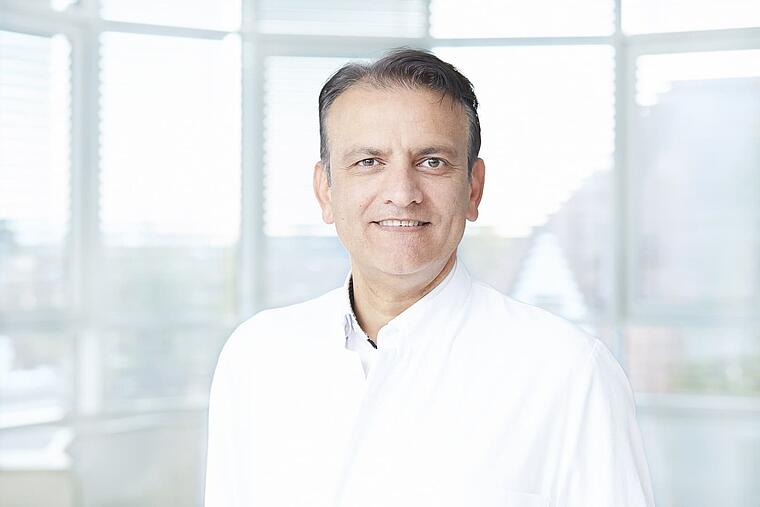 Dr. med. Karim Soulatian, Facharzt für Neurochirurgie